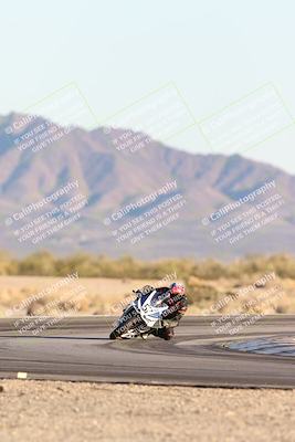 media/Dec-07-2025-CVMA (Sun) [[3e7d2de5dc]]/Race 18-Formula Twins-Formula 40 UL/